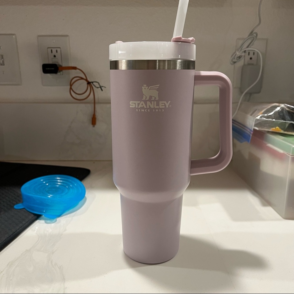 Lilac Stanley 40 oz